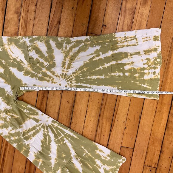 Wearables Boho Festival Tie-dyed Tiered Wide Leg Pants, Size Medium - Picture 11 of 11